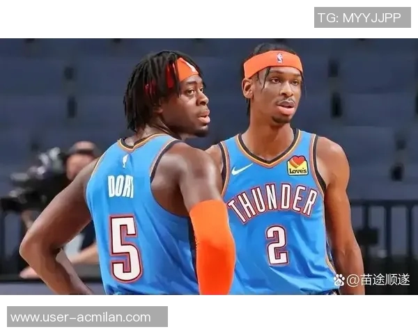 小卡在返回洛杉矶前赴加拿大斯卡伯勒参与篮球活动引发关注